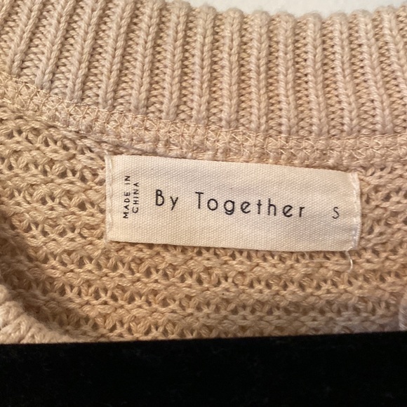 small sweater set - Picture 5 of 5